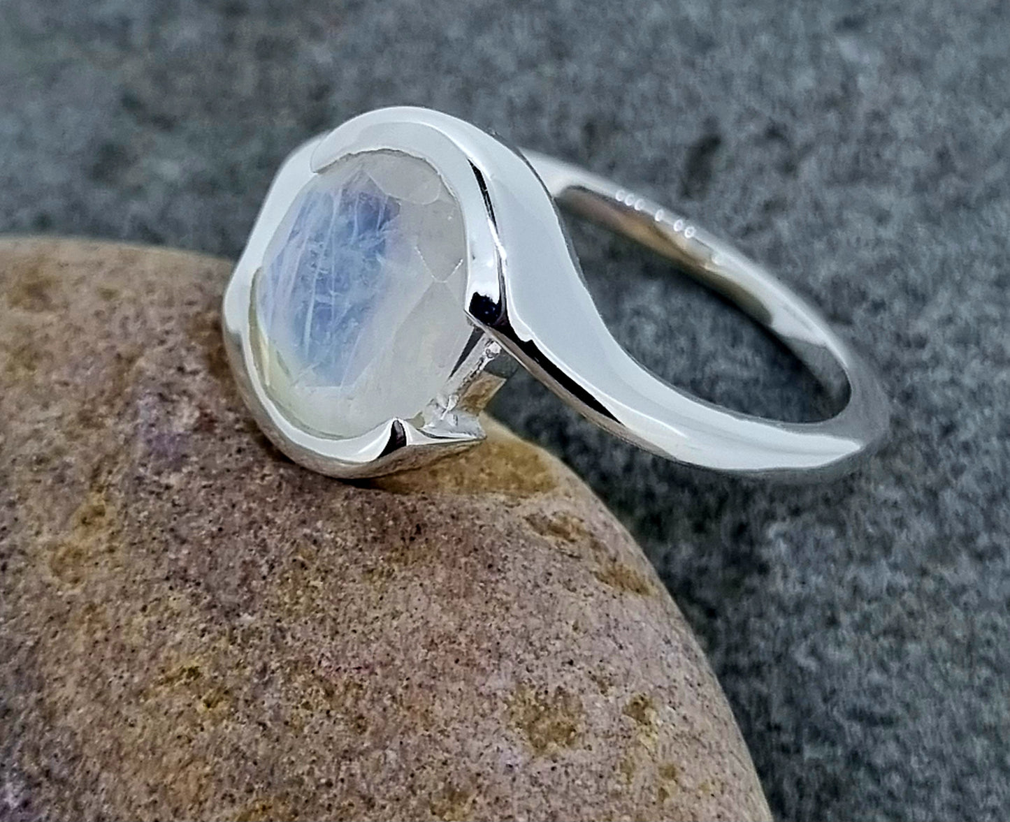 Beam - Blue Moonstone Shimmering & Engulfed In This Sunken Bed Of Sterling Silver
