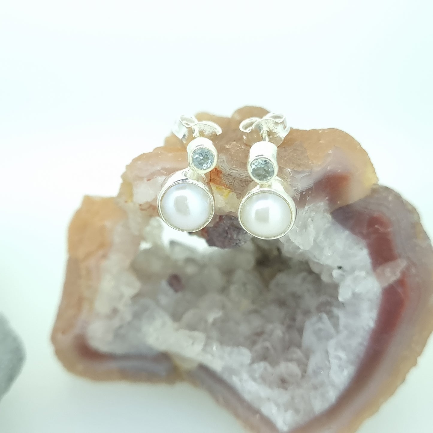 Petite South Sea Pearl 925 Sterling Silver Beaded Ring & Pearl With Blue Topaz Stud Earring